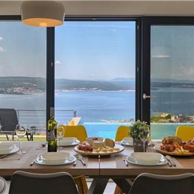 4 Bedroom Villa with Pool and Sea View near Crikvenica in the Kvarner Region, Sleeps 8